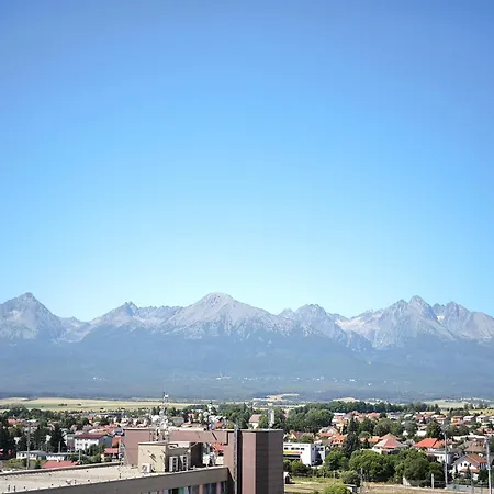 Апартаменты Oaza - High Tatras View, Free Privat Parking